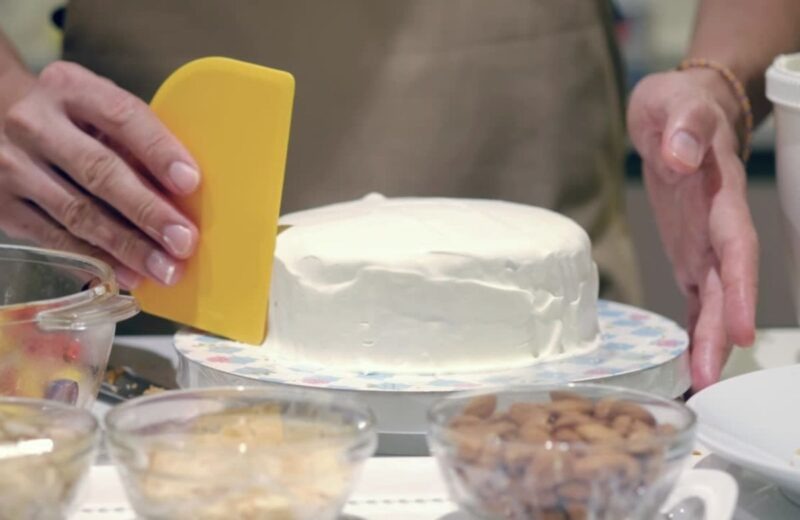 pripremanje torte za ukrašavanje